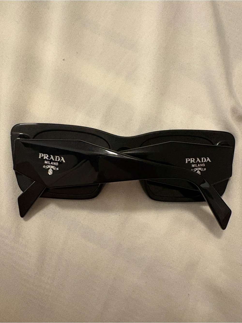 NEW PRADA SUNGLASSES WITH CASE